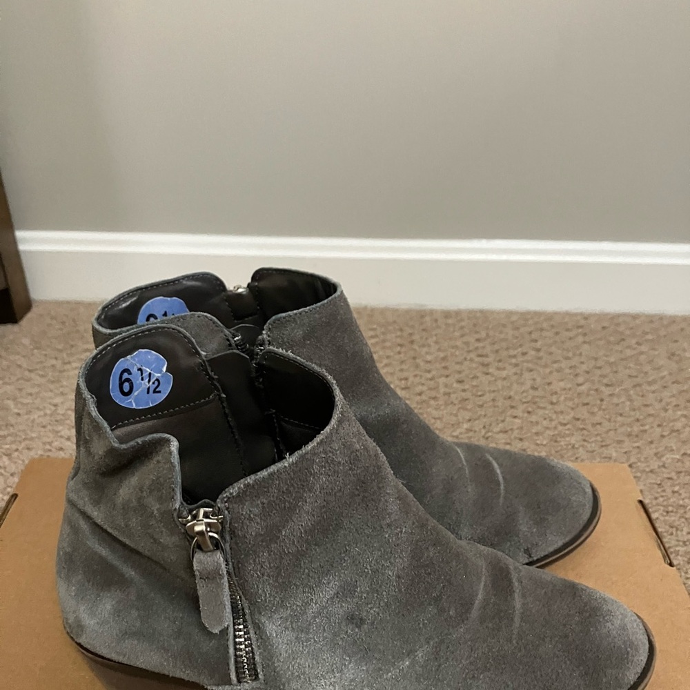 Kensie Gray Ankle Boots - Picture 2 of 4